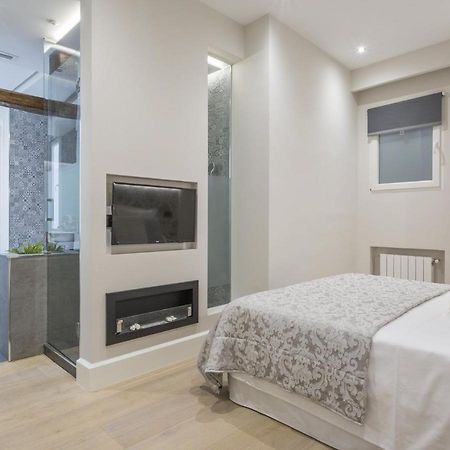 Charming City Center Apartment For 4 Perfect Location, Espoz Y Mina III Madrid Exteriör bild