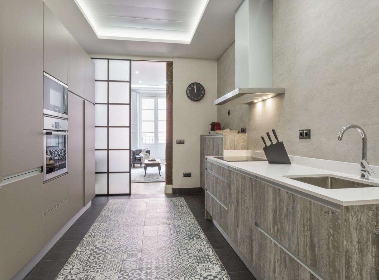 Charming City Center Apartment For 4 Perfect Location, Espoz Y Mina III Madrid Exteriör bild